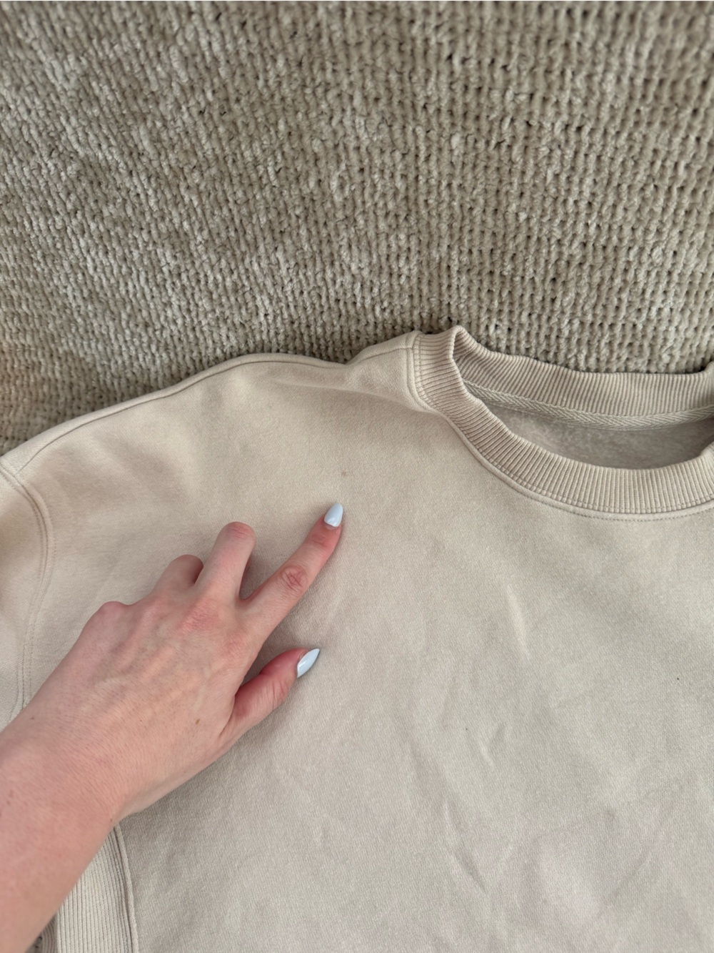 Vuori Cropped Crewneck - Picture 6 of 6